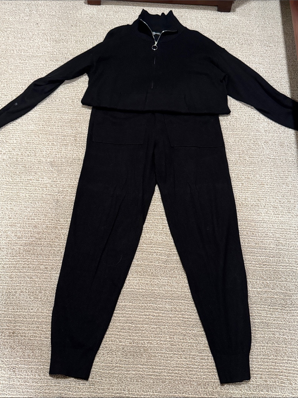 Women's Black Knit Joggers with Matching Zip Pullover